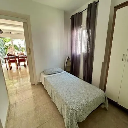 아파트 Apartament With Terrace & Swimming Pool 에스테포나